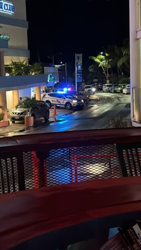 Jewelry Store Robbed Maho St Maarten Story Unfolding