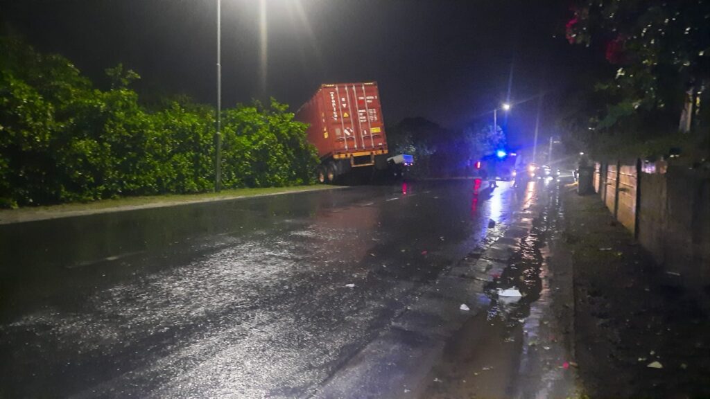 Updated Videos Photos St Maarten Flooding St Maartens Day