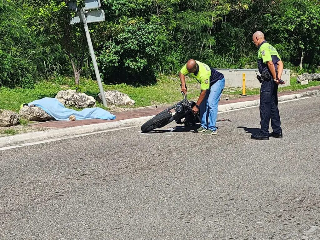 VIDEOS photos Police Port Cupecoy Fatal Scooter Accident