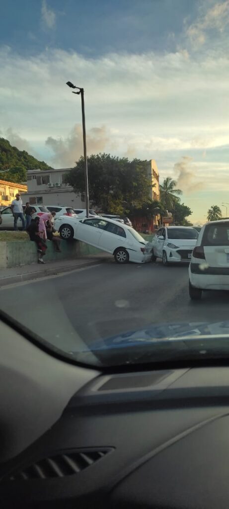 Video St Maarten Best Drivers on Earth