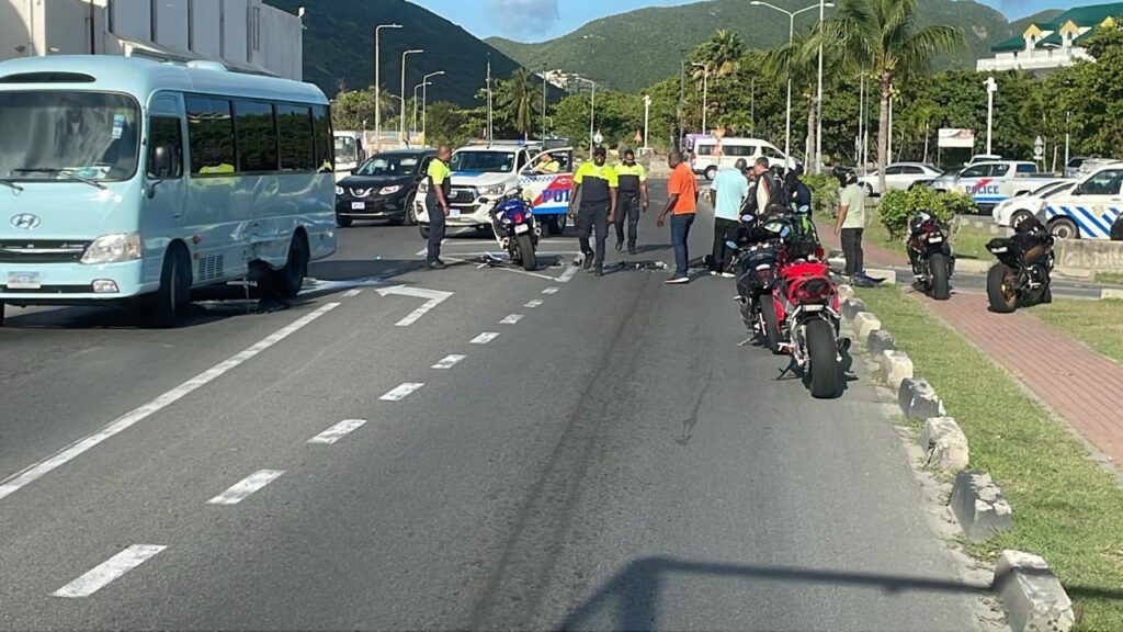 Video Incident Front Police Station KPSM Sint Maarten Police 