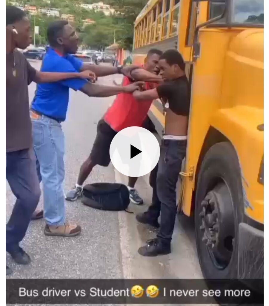 Update more New Videos Bus driver fighting Student that punched him