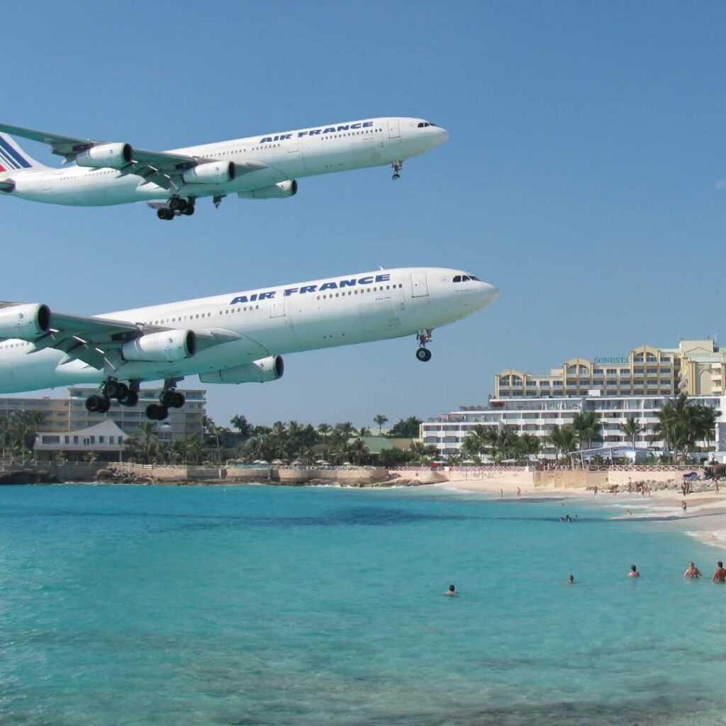 Air France Engine Catches Fire Returns to PJIA St Maarten Full Story In English