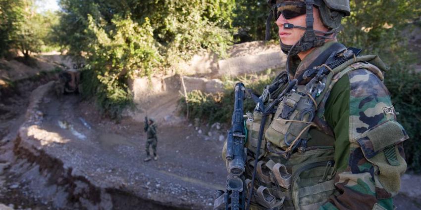 Marines must prevent prisoners from escaping on Sint Maarten due to fire