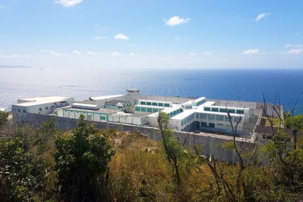 6 St Maarten Point Blanche Prisoner's Headed To Bonaire