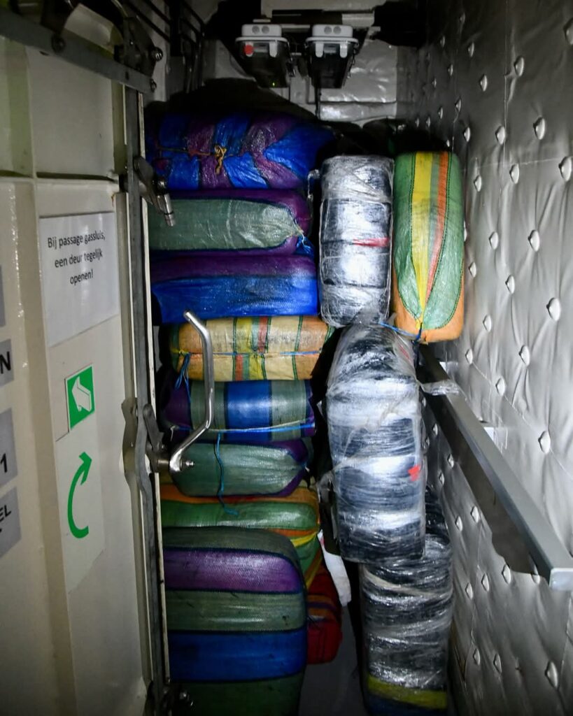 First Hour First Hit: 3,000 Kilos of Drugs Intercepted by Mr.Ms. Friesland Aruba Bonaire Curacao