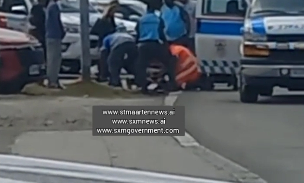 Scooter Hits Woman Seriously Injured Bush Road St Maarten