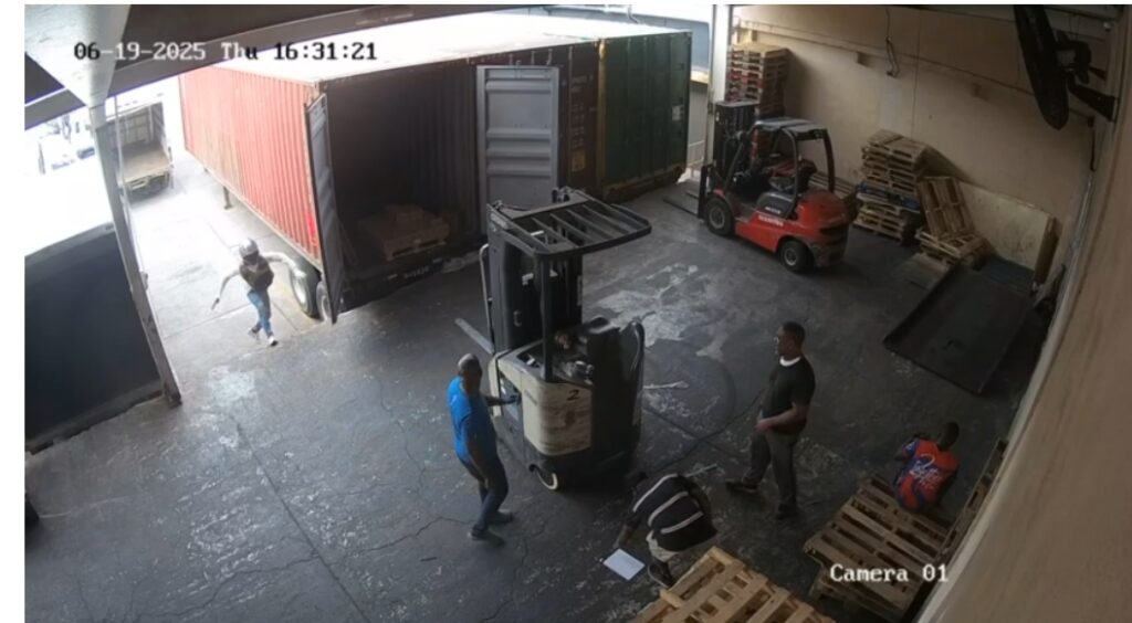 New Video Point Blanche St Maarten Warehouse Robbery